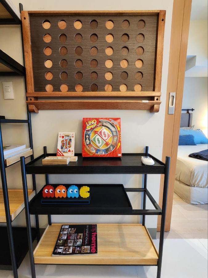 Spacious 7U Homey Unit Steps Away From Uptown Mall And Mitsukoshi Mall Free Parking With Washer Manila Dış mekan fotoğraf